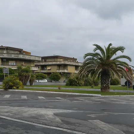 Monica's * Marina Di Carrara
